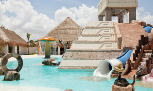 kid-friendly-resorts-in-cancun