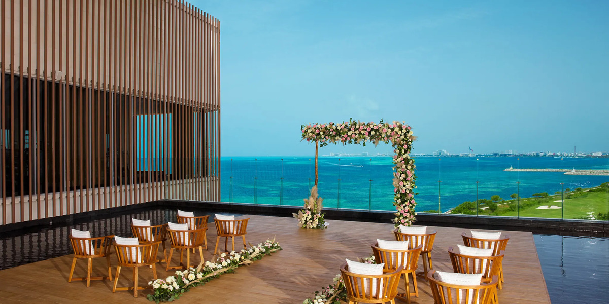 dreams-vista-cancun-destination-wedding-mexico-rooftop